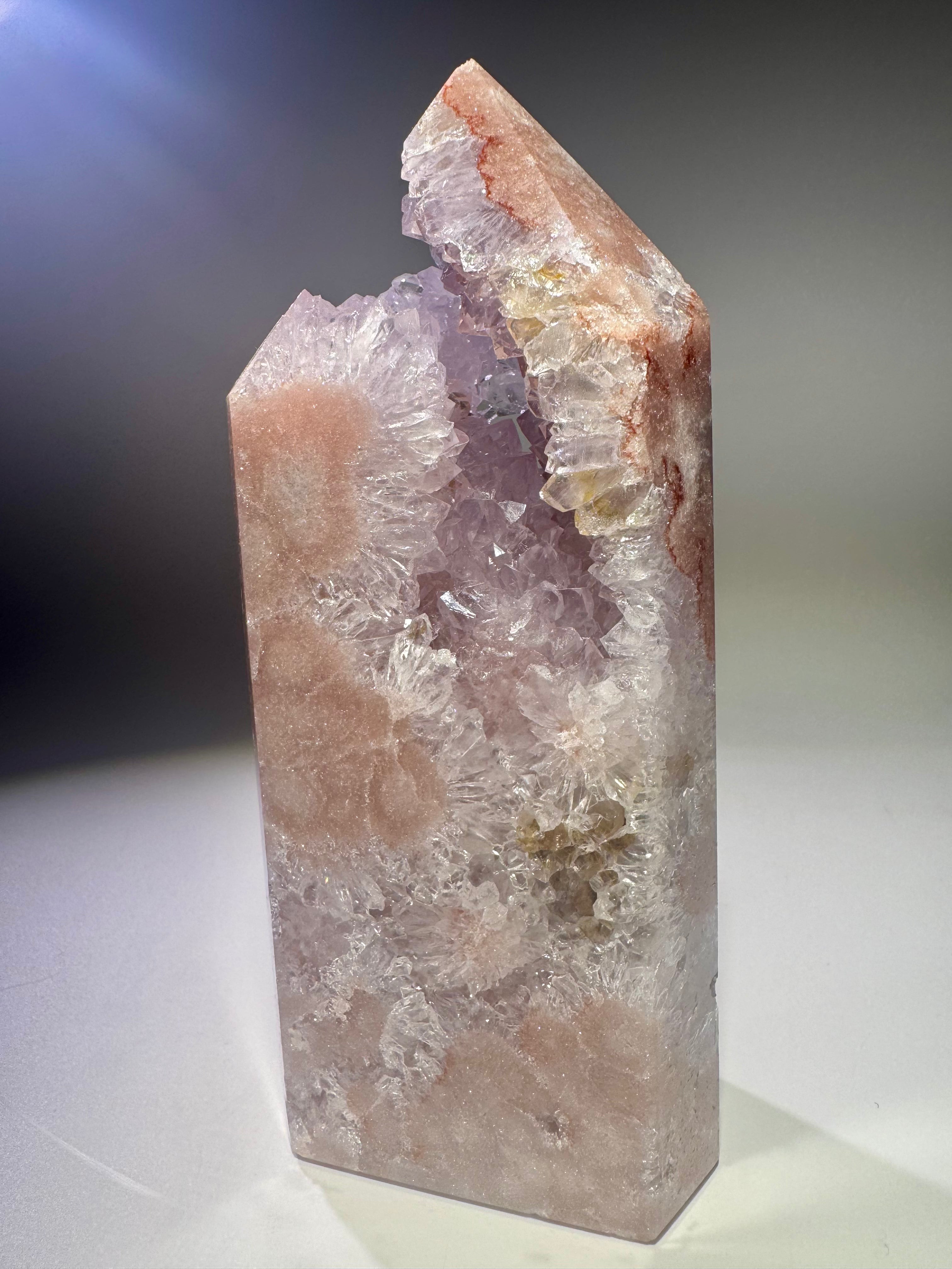 Pink Amethyst Blumenform mit extra grossen Kristallen in zartem Rosa aus Brasilien – 14,5 cm breit
