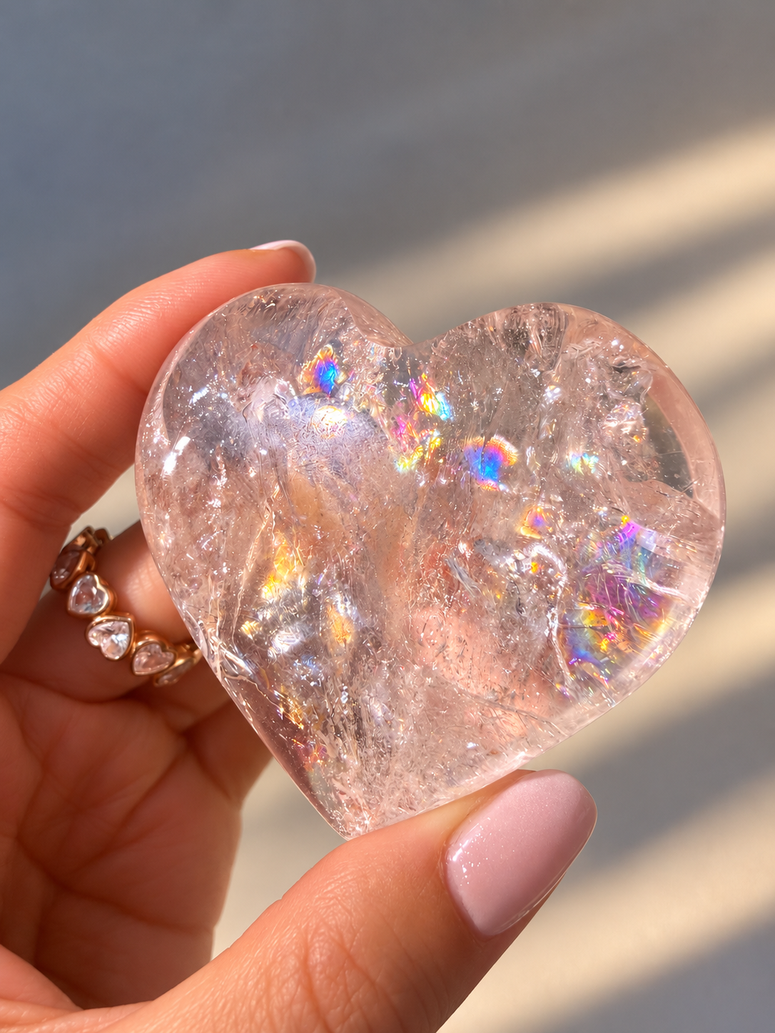 Pink Himalaya Quarz Herz mit Regenbogen – 5,3 cm