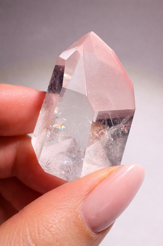 Pink Lithium Kristallspitze in zartem Rosa, naturbelassener Edelstein, Premium-Qualität, 3,5 cm