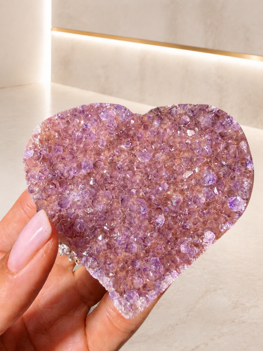 Rainbow Amethyst Herz aus Uruguay, Kristall in Gold, Rosa, Pink und Violett