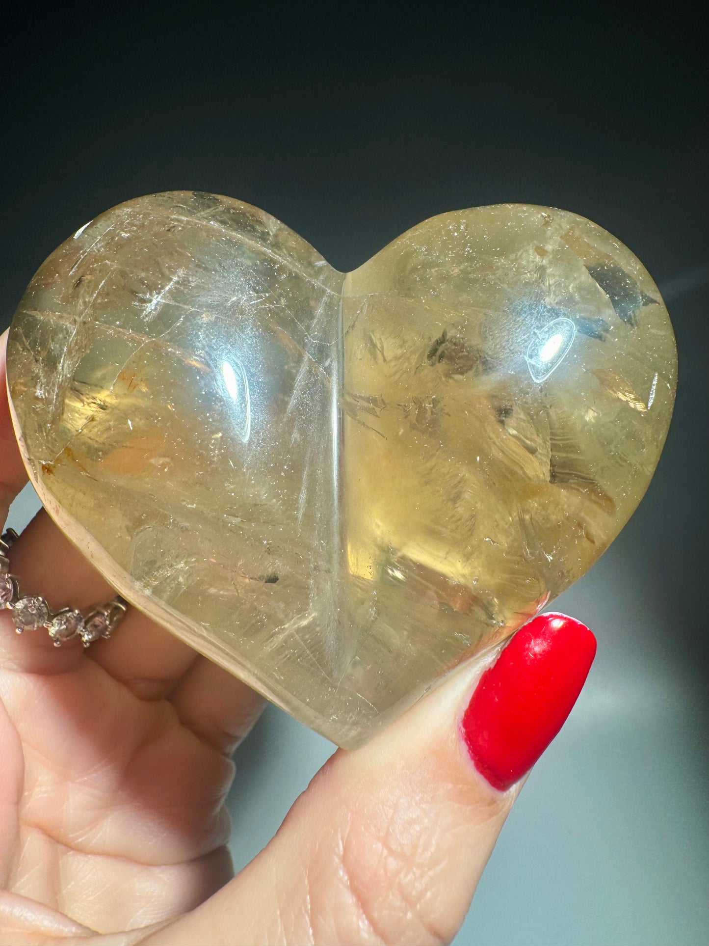 Rauchquarz Herzstein aus Brasilien, sehr klar bis rauchig transparent, hochwertige Handarbeit in AAA Qualität