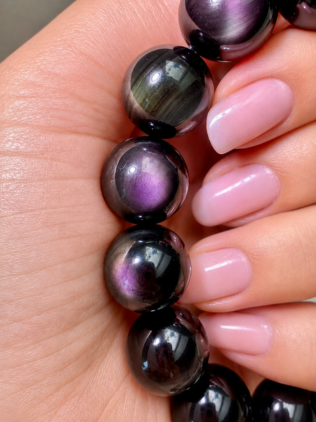 Regenbogen-Obsidian Armband 13 mm mit schimmernden Perlen und Geschenkbox