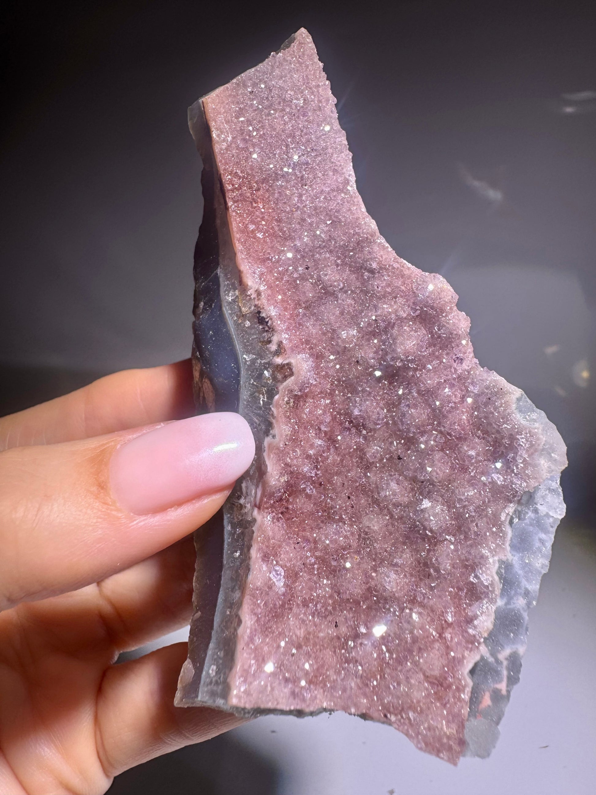 Rosa Rainbow-Amethyst Rohstück – 10,2 cm, feinste Doppelkristallisation 