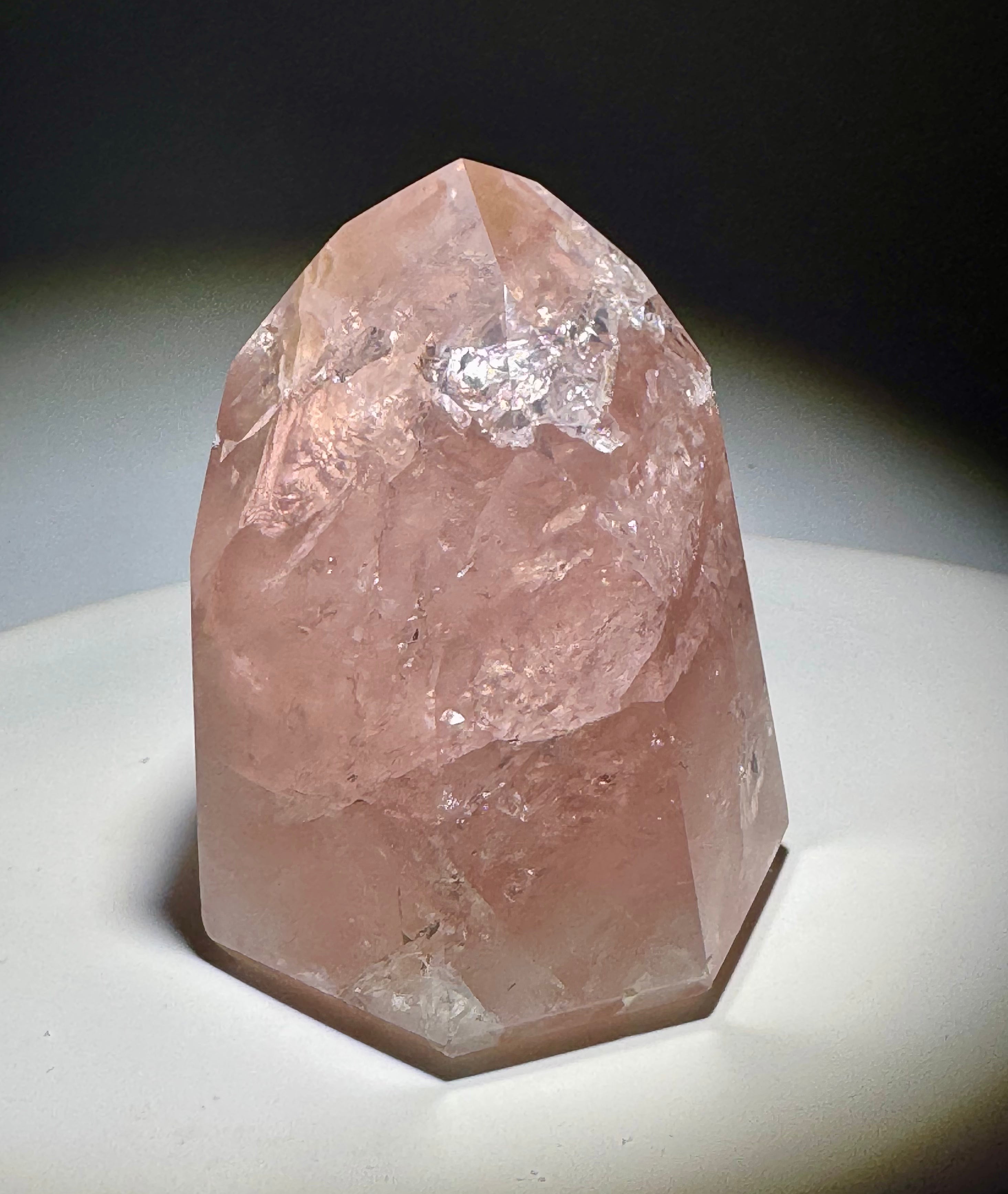 Rosenquarz Kristallspitze 1A Qualität, perfektes Finish und sanftes Rosa