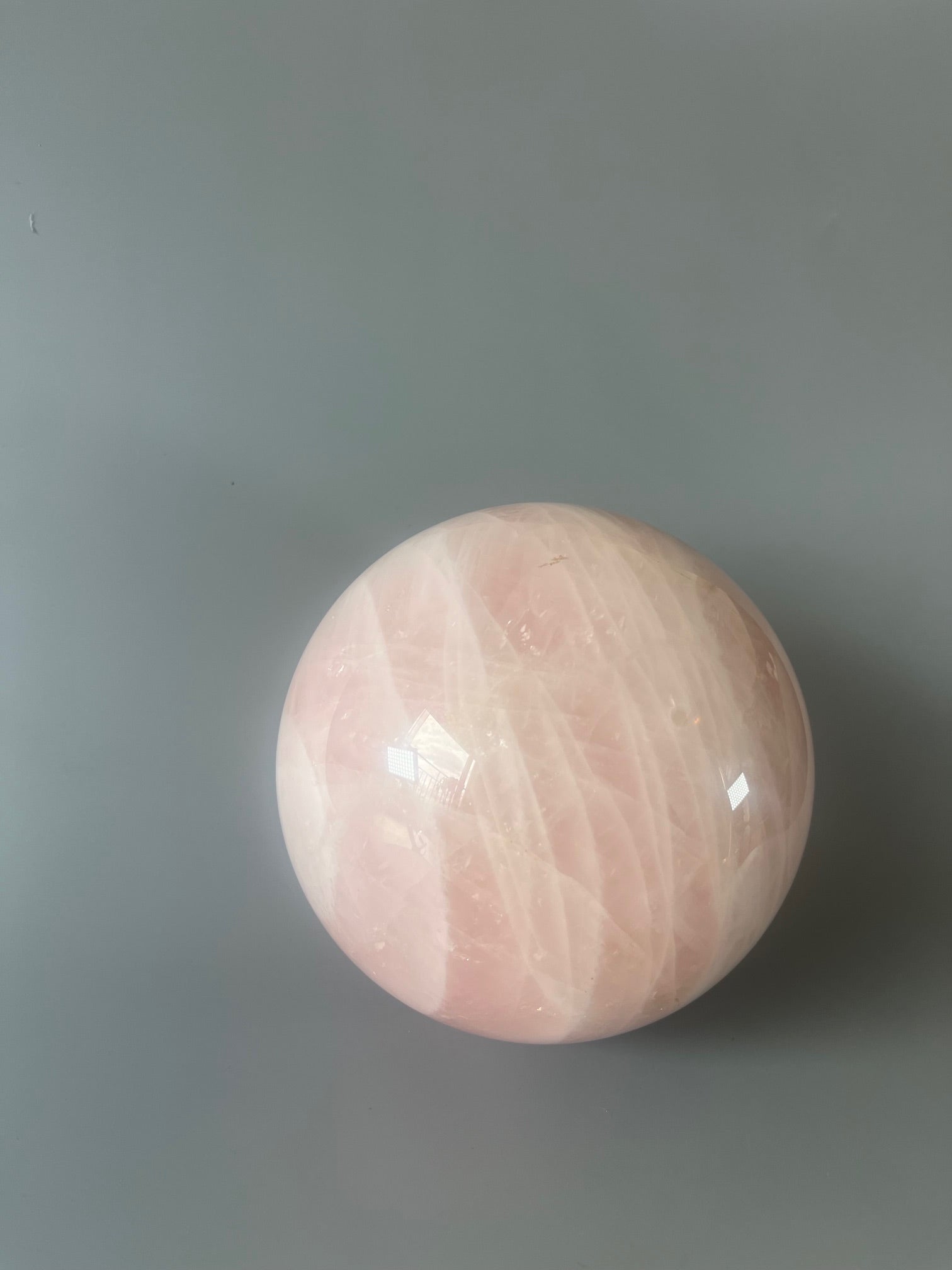 Rosenquarz Kugel XL – 15 cm – 1A Qualität – 5,3 kg – Herzchakra
