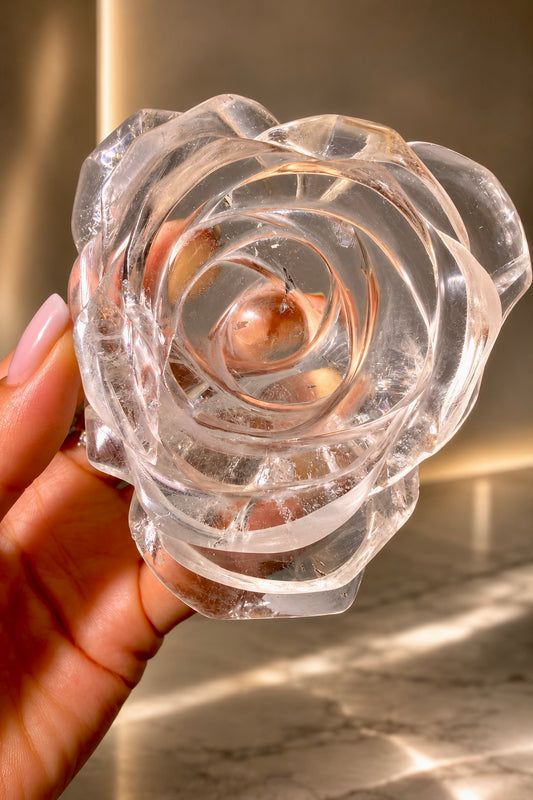 Rosenquarz Rose in Extra Qualität, 8,5–8,8 cm, Heilstein und Crystal Art aus Brasilien