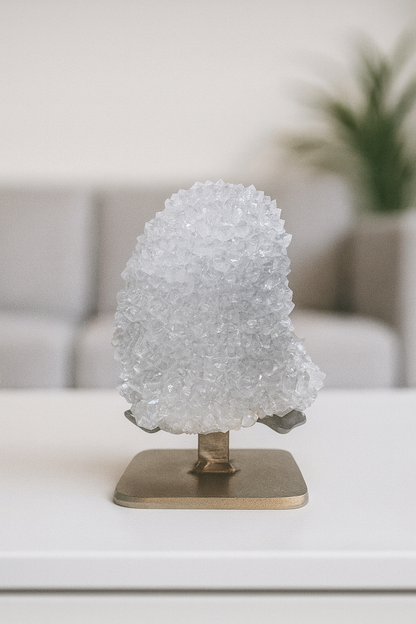 Schneeweiße Quarzblüte aus Uruguay – Stalaktitspitze jetzt kaufen