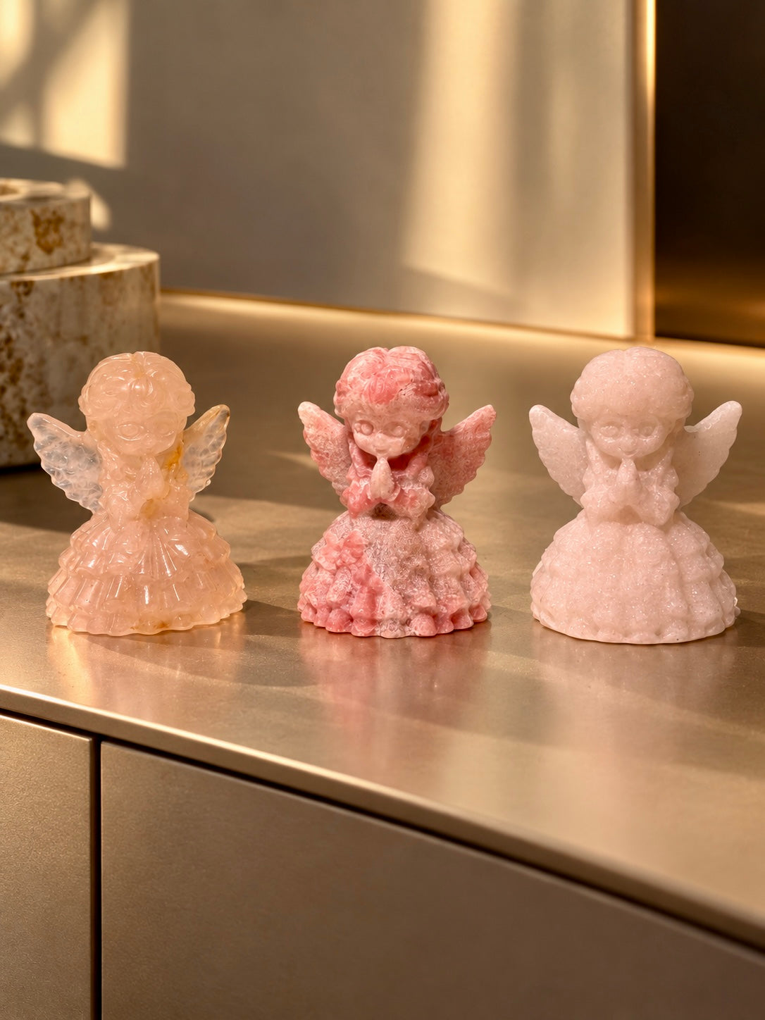 Schutzengel aus Rosenquarz, Quarz & Pink Opal – Geschenkidee Weihnachten