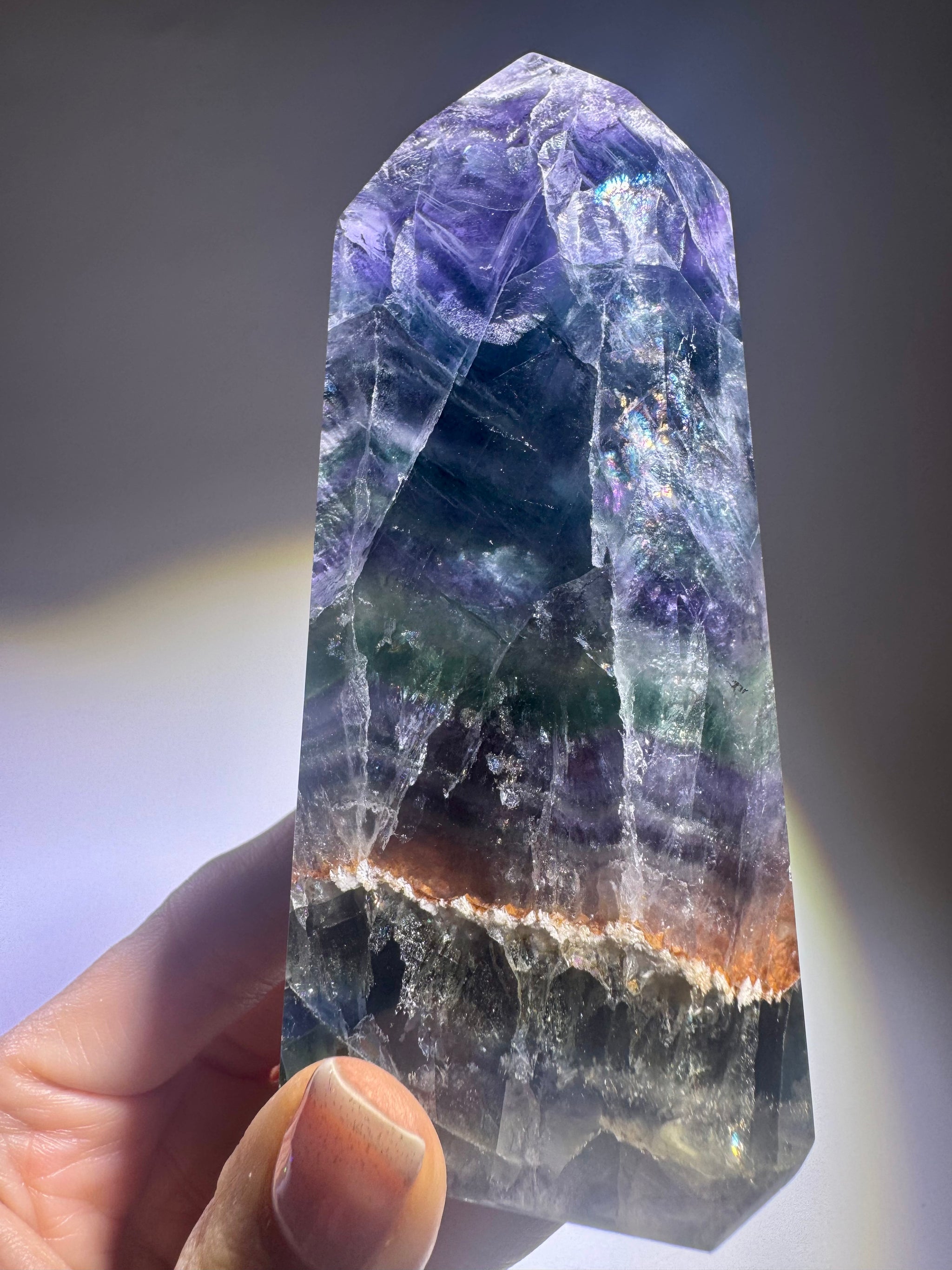 Seltene Fluorit Kristallspitze mit Farbspiel – Edelstein aus Brasilien, 12 cm