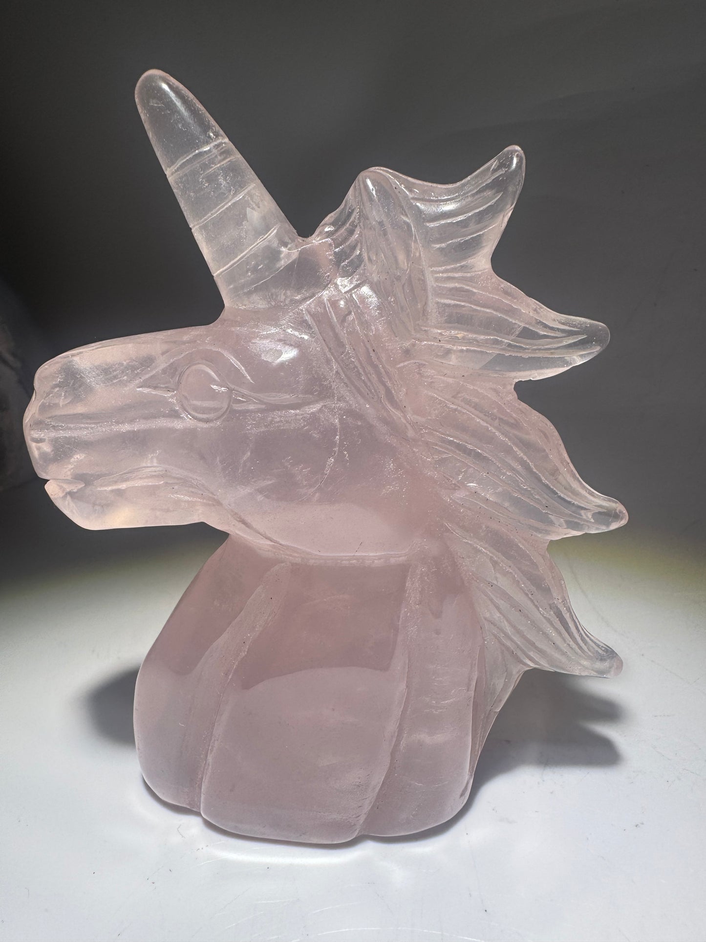 Spirituelles Rosenquarz Einhorn für Harmonie und Ruhe