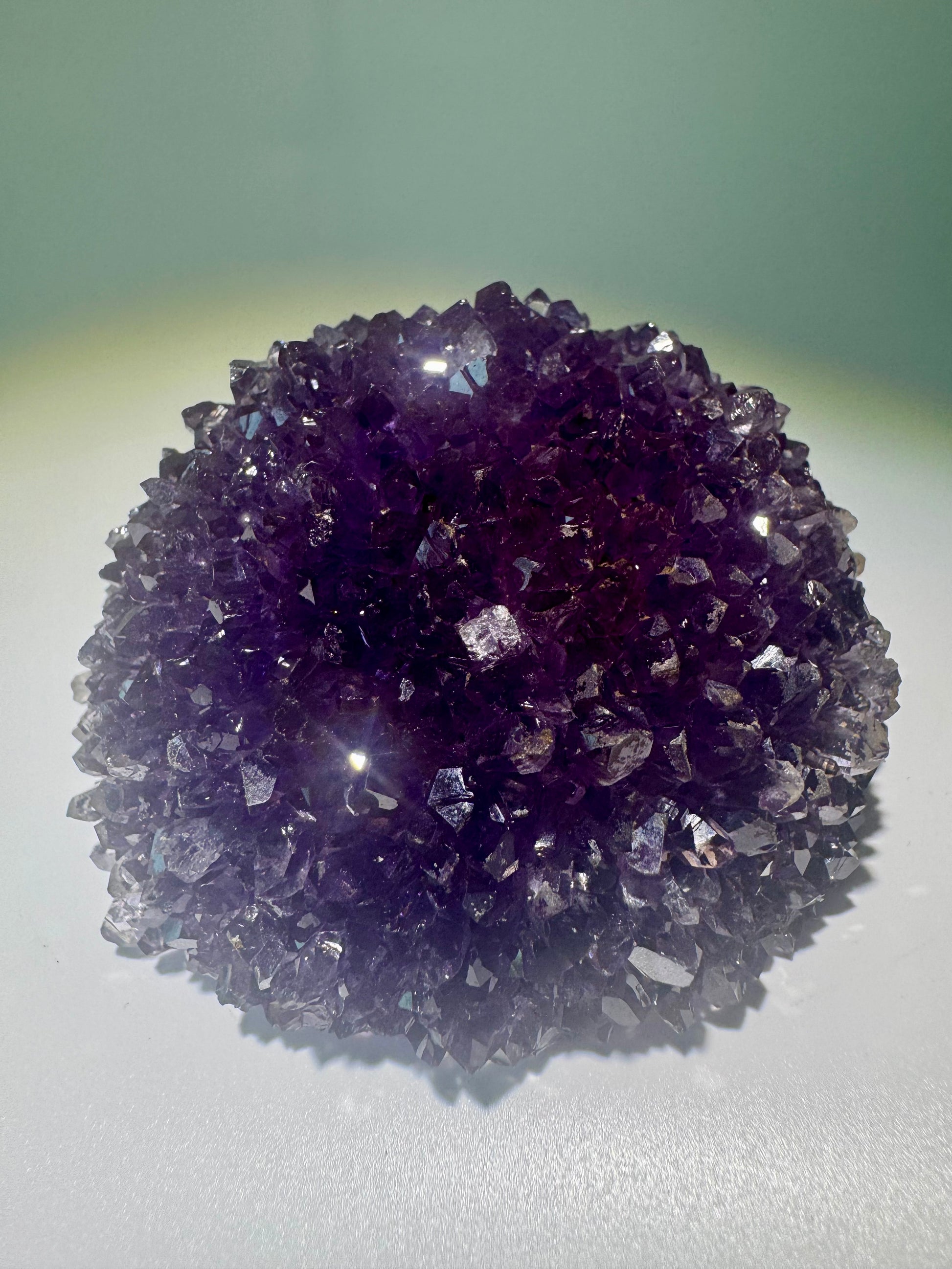 Stalaktit-Amethyst mit extra dunklen Spitzen – hochwertige Amethystblume aus Uruguay