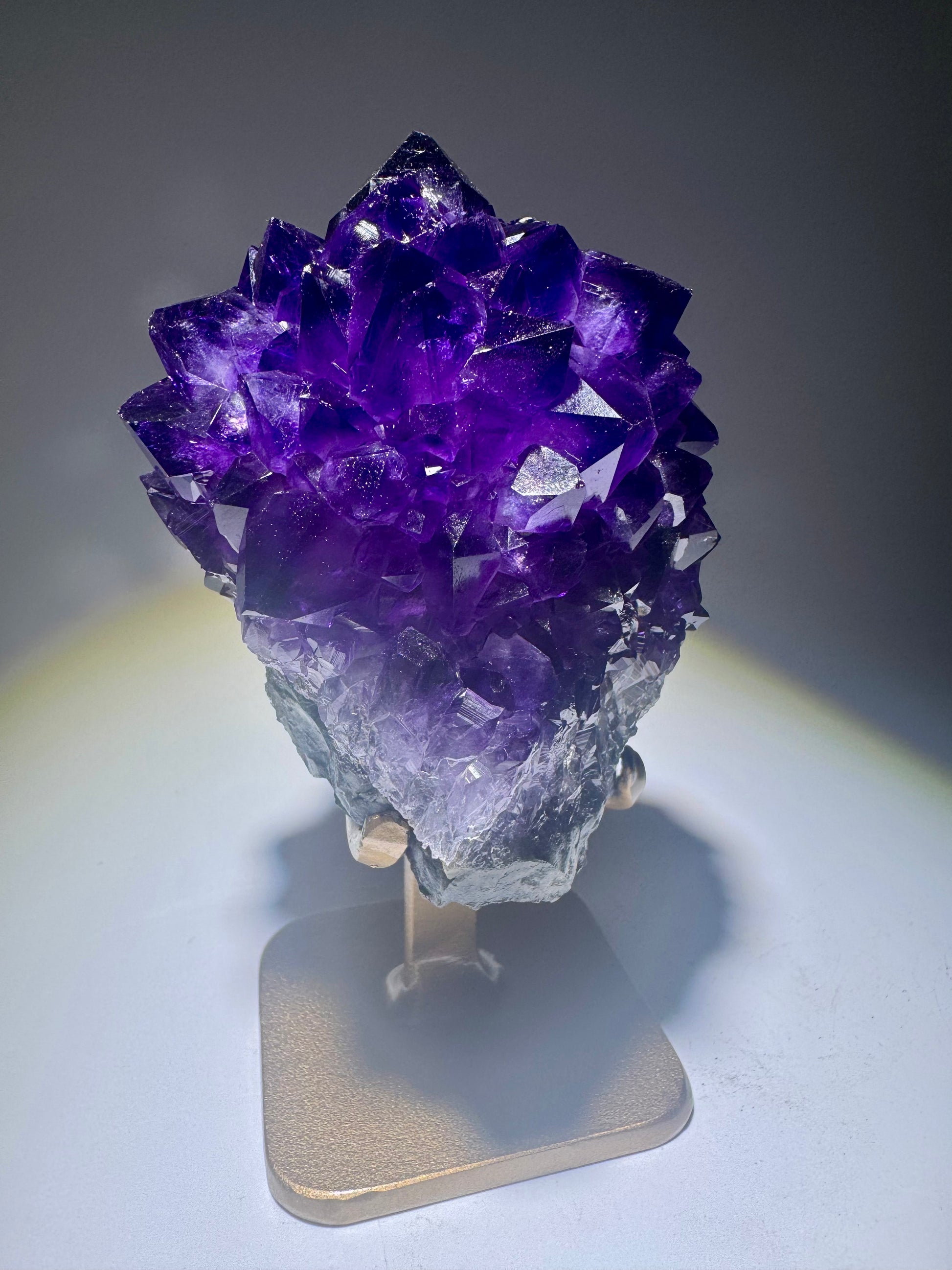 Tiefer Violettton Amethyst – 748 g Unikat