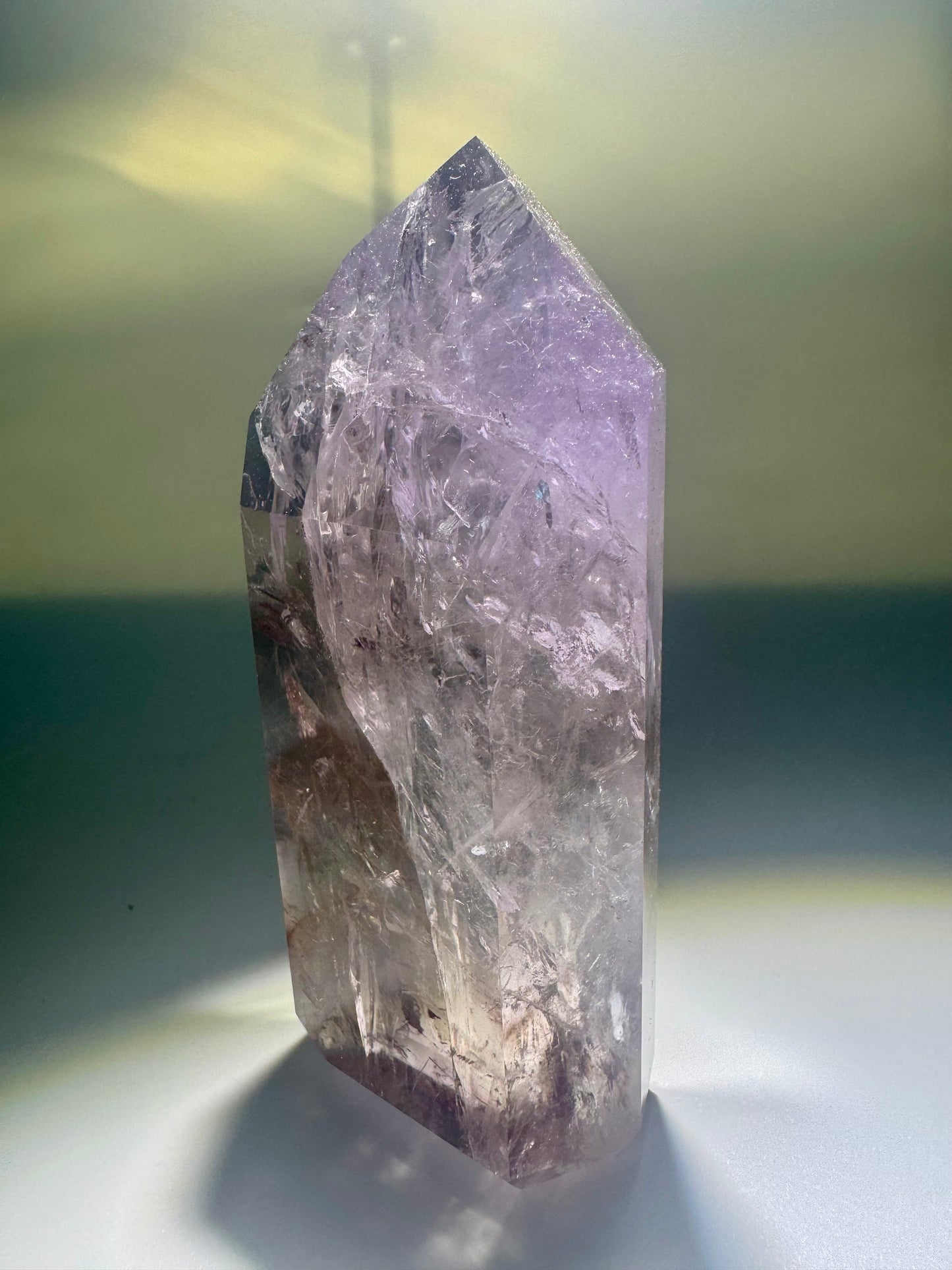 Transparenter Ametrin Kristall in Museumsqualität – mit UV-Effekt, farbigen Phantomen und Lichtspiel im Inneren