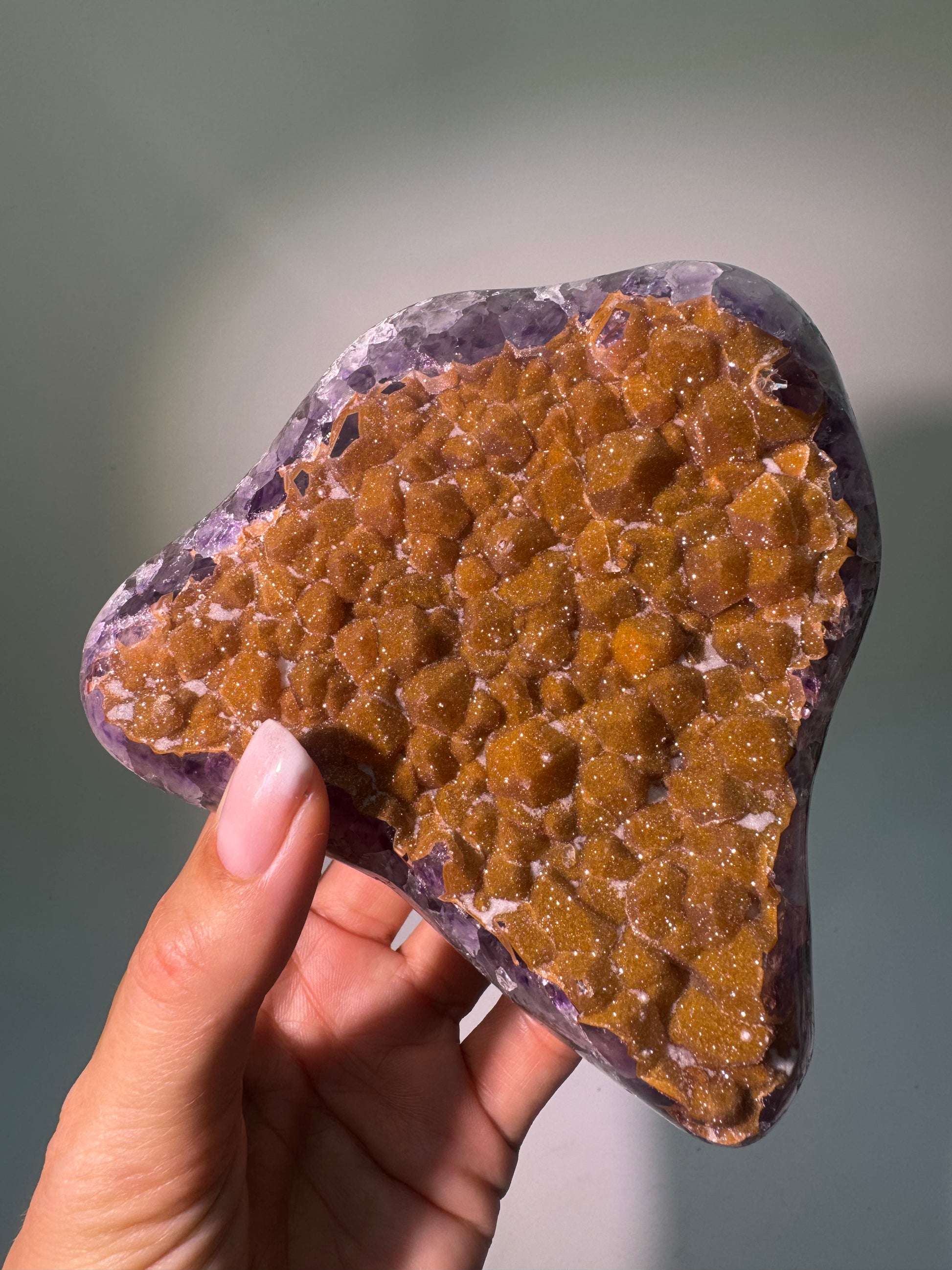 Traumhafte Rainbow Amethyst Doppelkristallisation