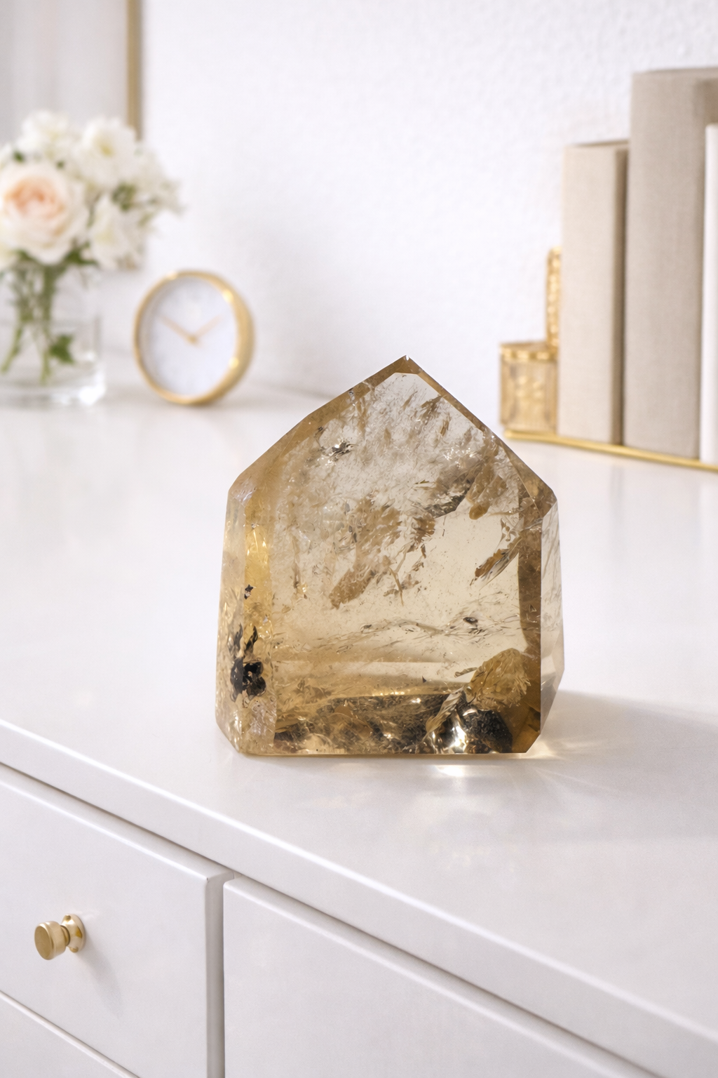 Ultraklare Citrin Kristallspitze 4,5 cm – Goldgelber Edelstein mit natürlichem Regenbogeneffekt