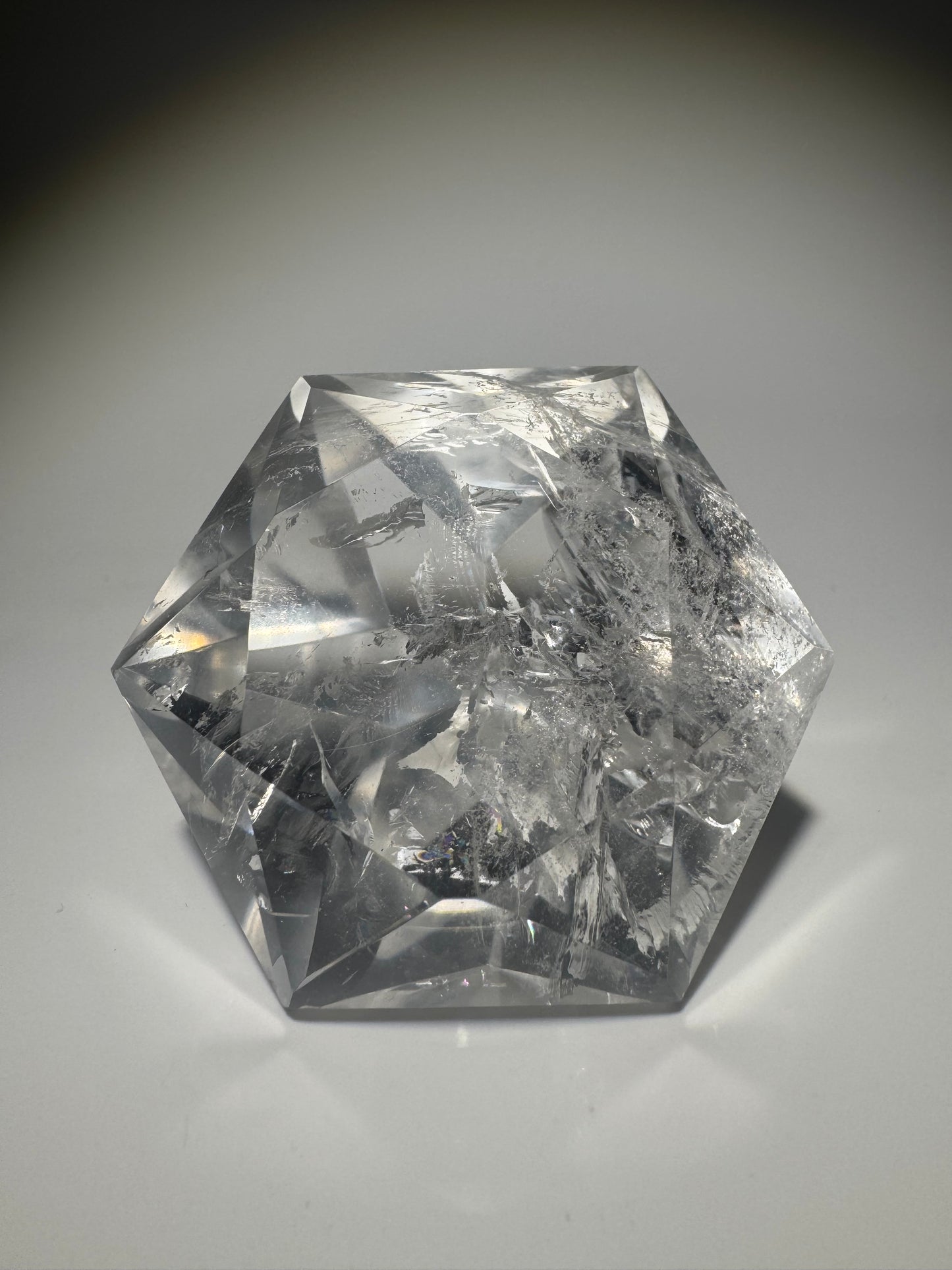 Ultraklarer facettierter Bergkristall 💎 6.2cm – Diamantschliff & Lichtspiel – 163g Edelstein aus Brasilien