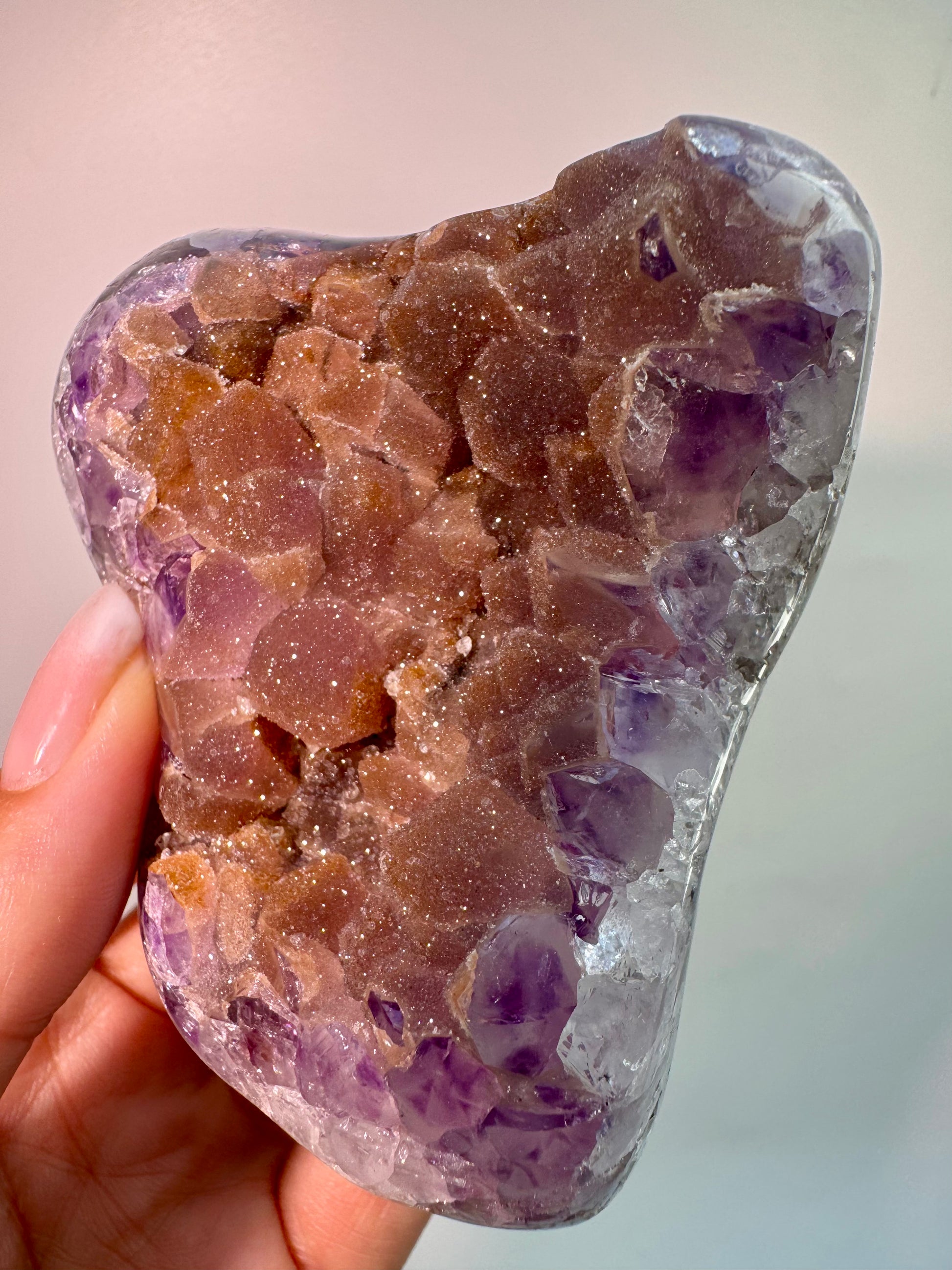 Uruguay Amethyst Freiform 8 × 7 cm – Heilstein Kristall