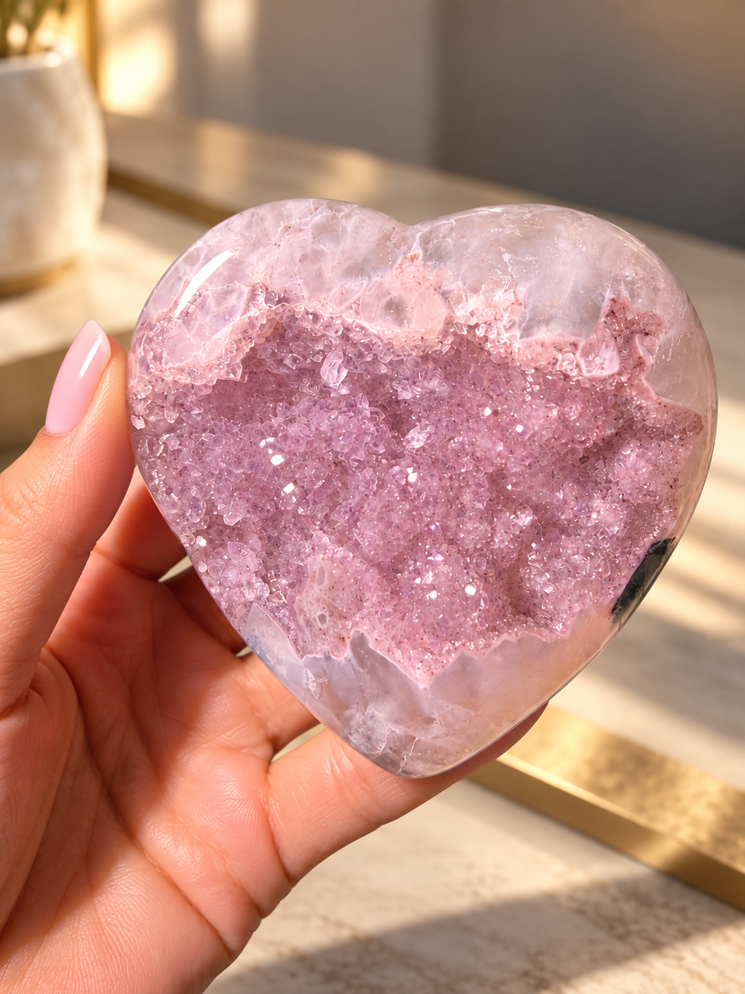 Uruguay Rainbow Amethyst Herz – Baby Pink Sugar Crystals & Lavendel
