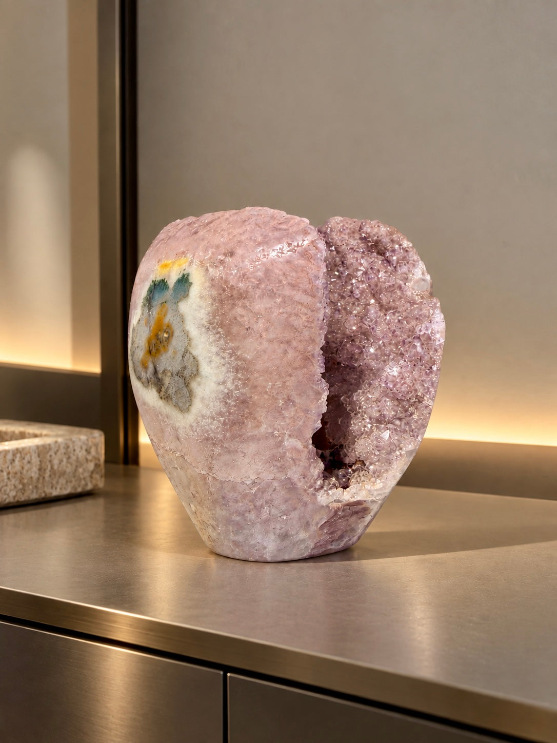 Uruguay Rainbow Amethyst | Verzuckerte Kristalle in seltenen Pastellfarben