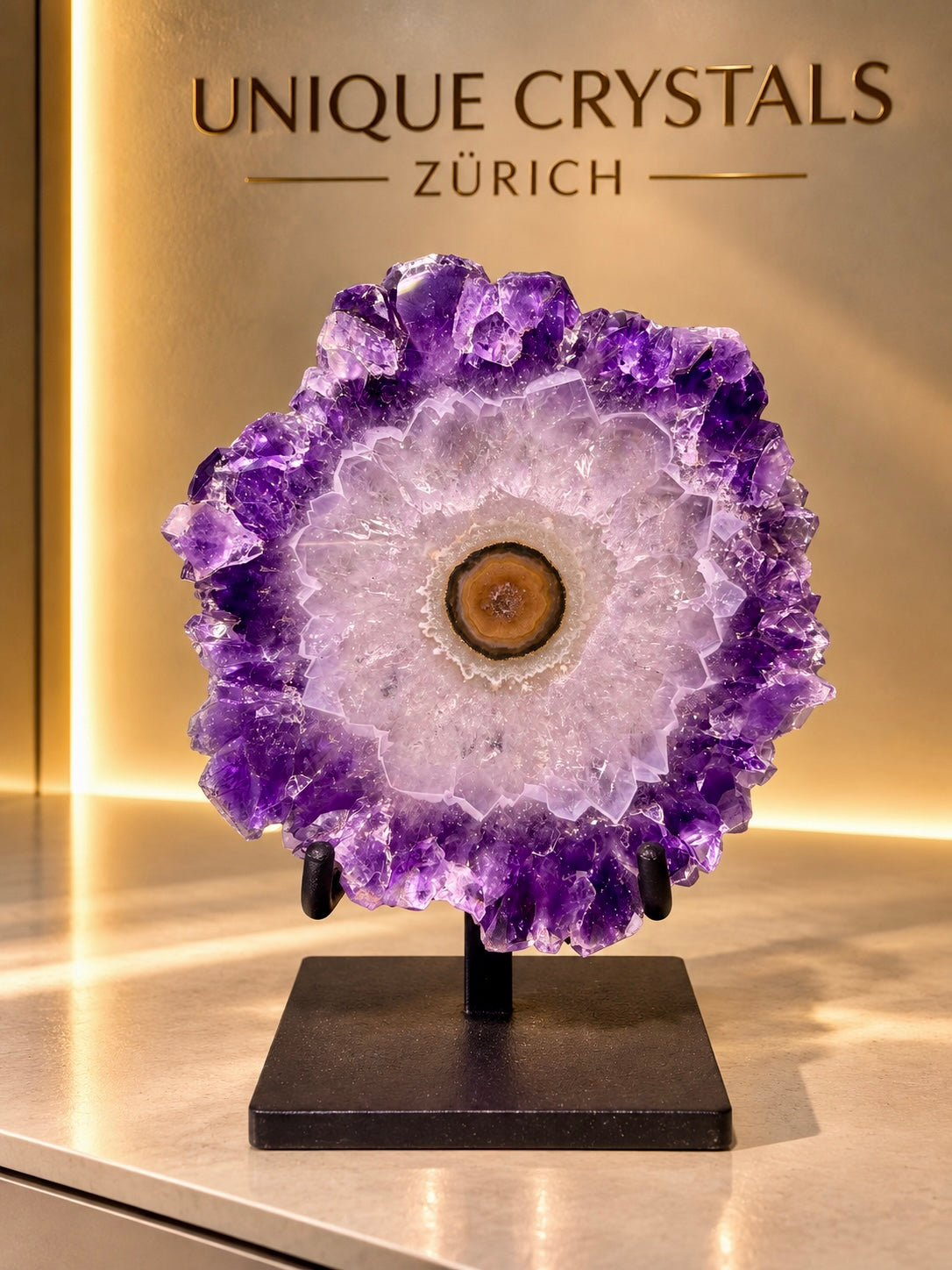 Violette Amethyst-Blume – symmetrische Stalaktiten-Blüte Premium Qualität