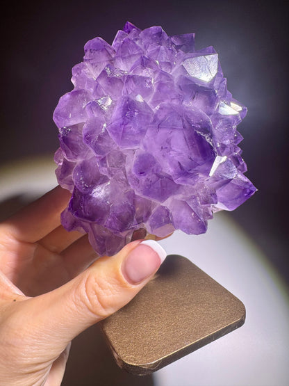 Wunderschöne Amethystkristallblüte aus Uruguay, 14,2 cm hoch