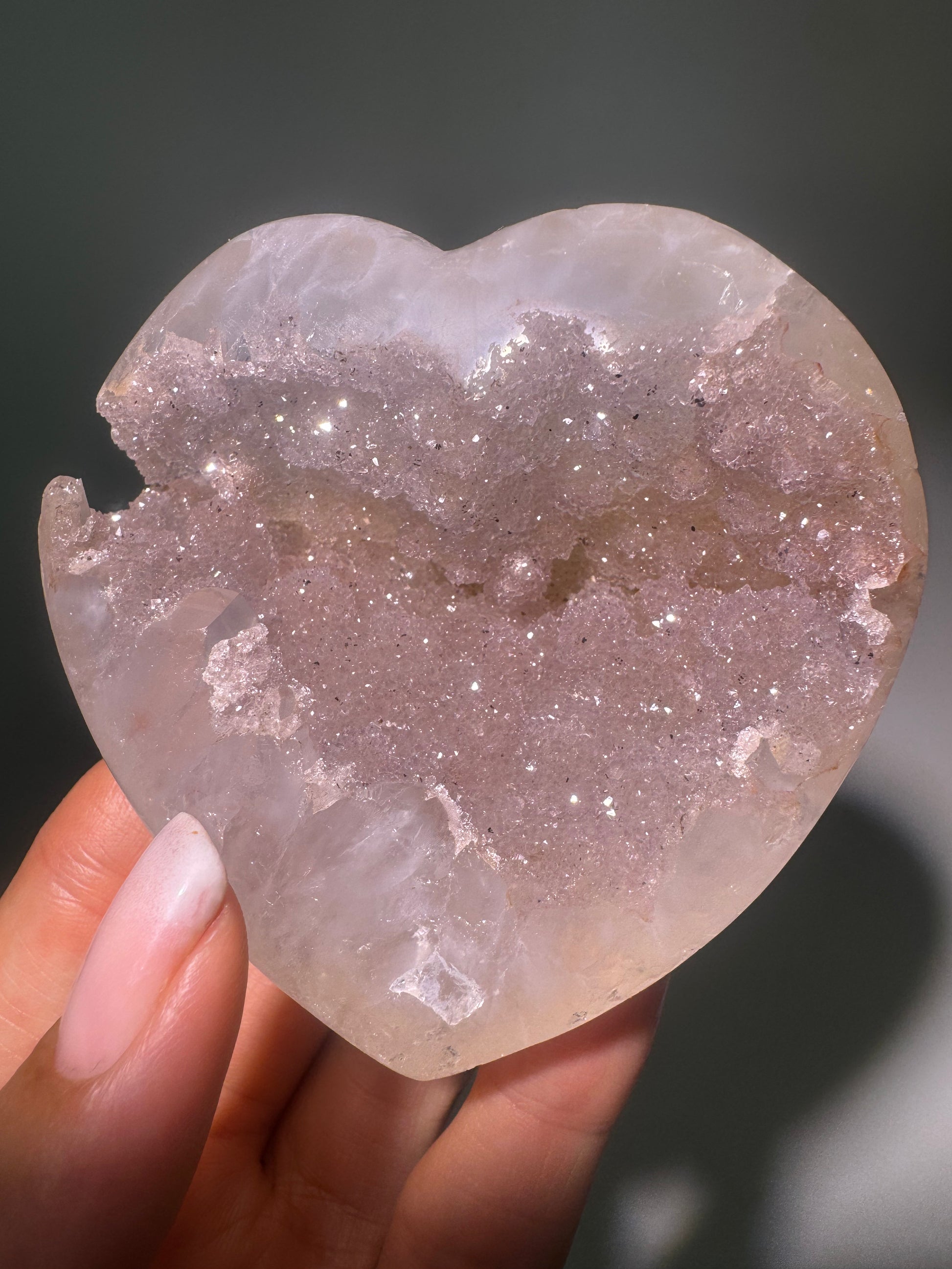 Zartes Rainbow Amethyst Herz für Liebe & Herzenergie Uruguay