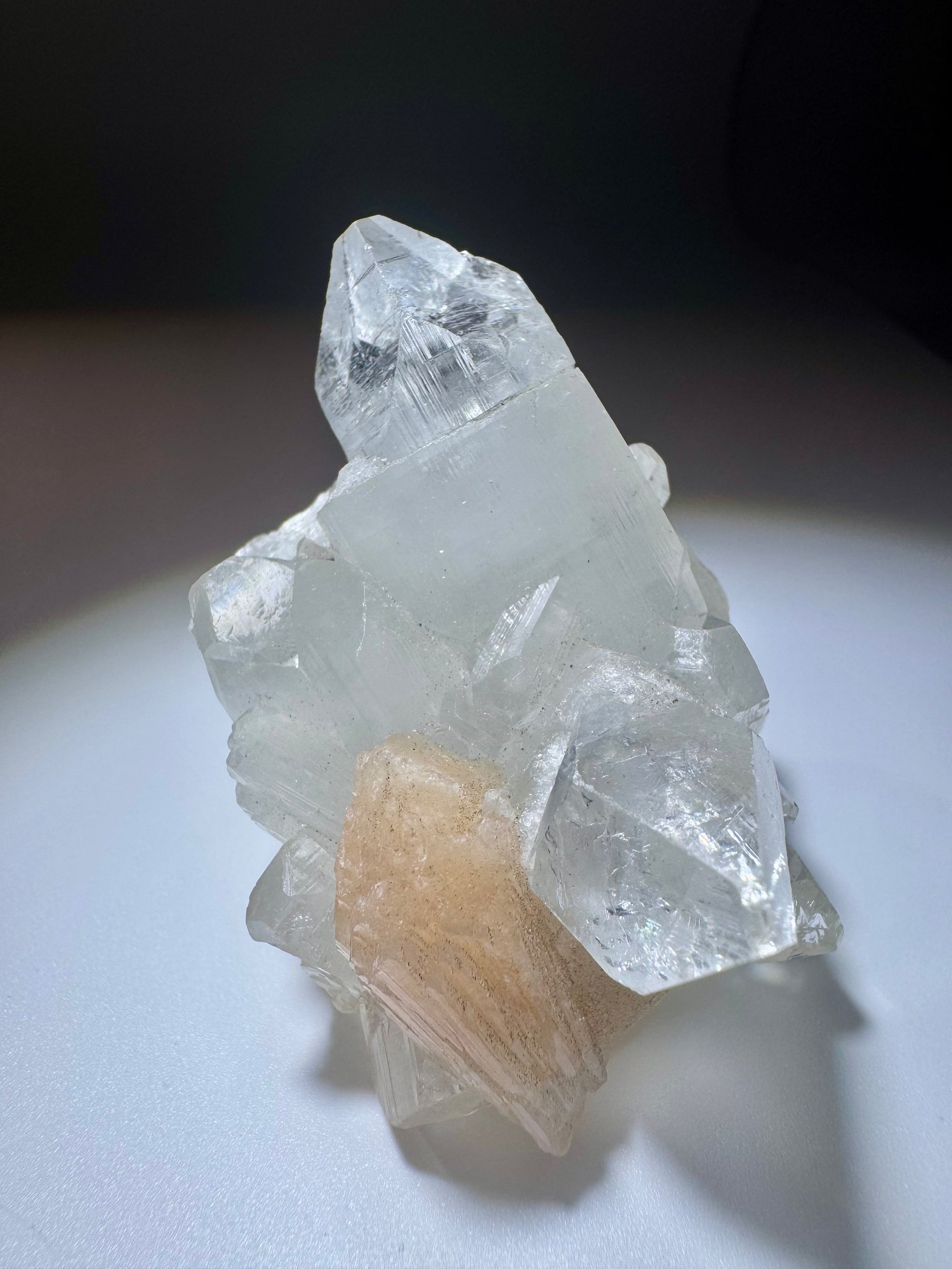 Zauberhafter Diamond Apophyllite Cluster mit Desmin – 5x6 cm, perfekt für Sammler