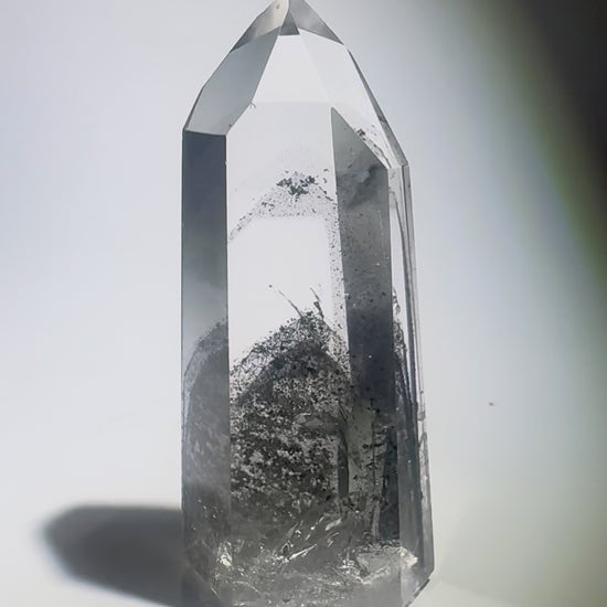 Schwarzer Phantom Lemurian Kristall (ultra klar) - 7.2cm, 83g