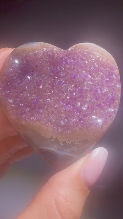 Lila Rainbow-Amethyst Herz – 6.3 cm · Exklusive Premiumqualität