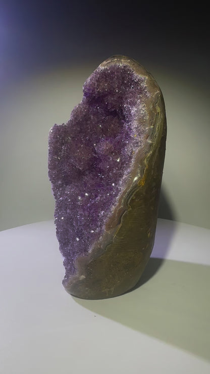 Rainbow Amethyst Druse Altrosa 17 cm | 1,47 kg – Seltene Uruguay-Kristalle in intensiver Farbe kaufen