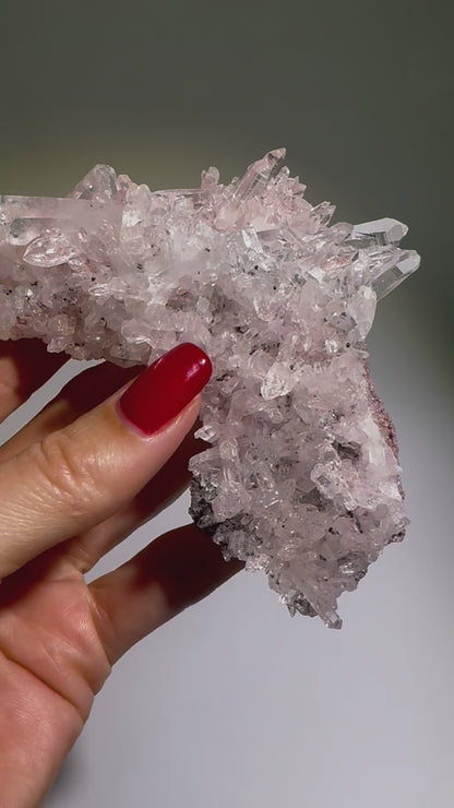 Grosser bezaubernder Pink Lemurian Cluster 💖 – klare, unzählige Spitzen