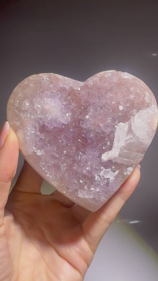 Rosa Rainbow-Amethyst Herz – 9 cm · 398 g · Exklusive Premiumqualität