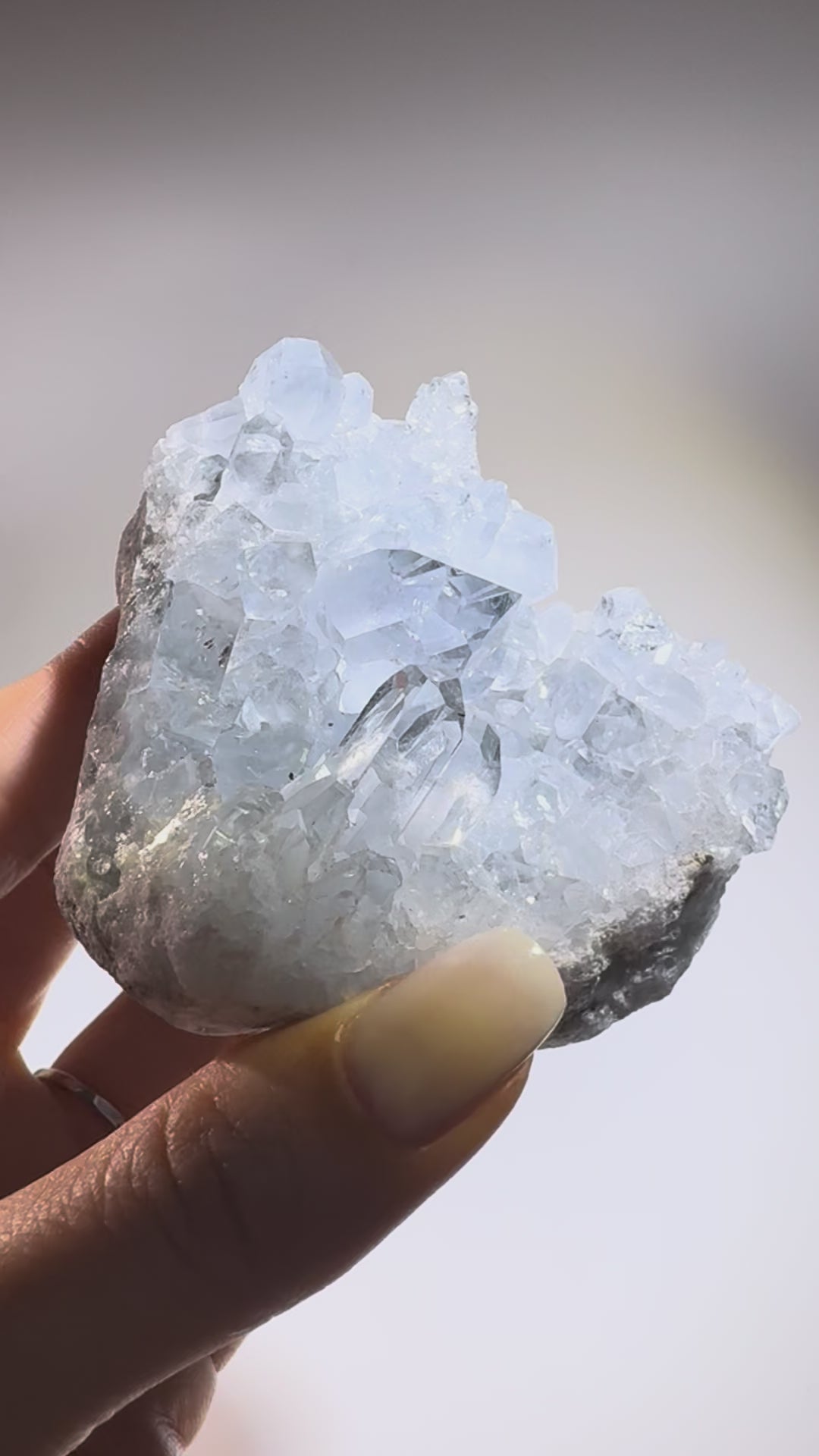 Celestin Stufe aus Madagaskar 💎 Klar & funkelnd ✨ Museumsqualität 7.7 cm