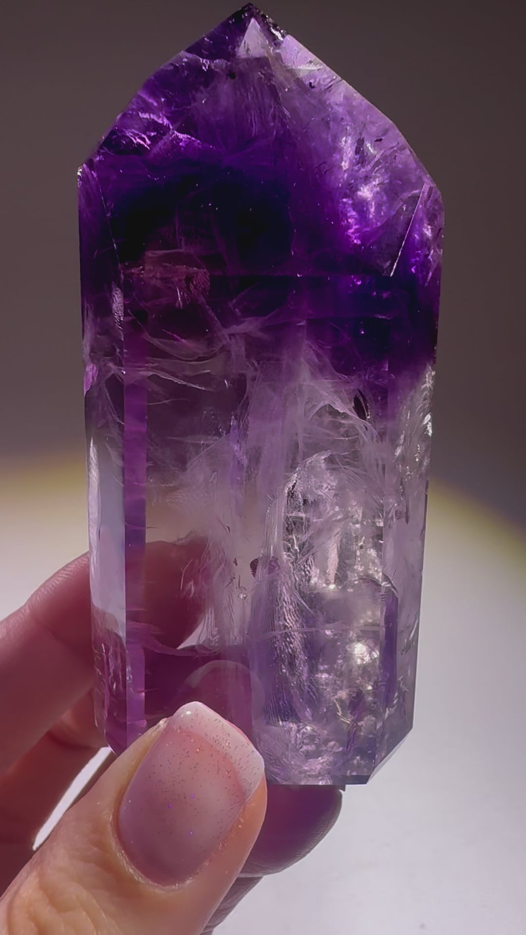 Ametrinspitze 8,5 cm – klarer Amethyst-Citrin Kristall aus Brasilien mit Phantomen – 147 g