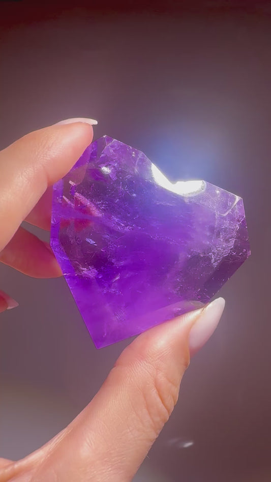 Amethyst-Kristallherz facettiert & klar - AAA Qualität kaufen