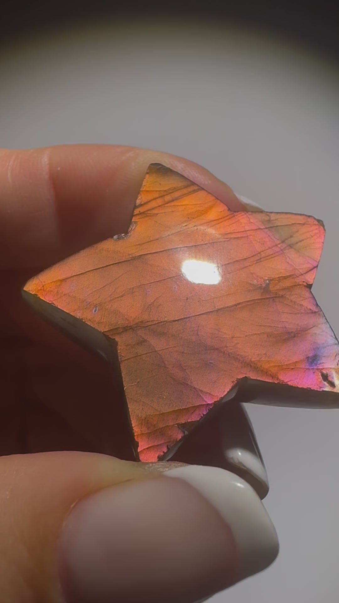 Labradorit-Stern 3,5 cm – Pink-Gold Flash – Edelstein aus Indien – handmade & selten