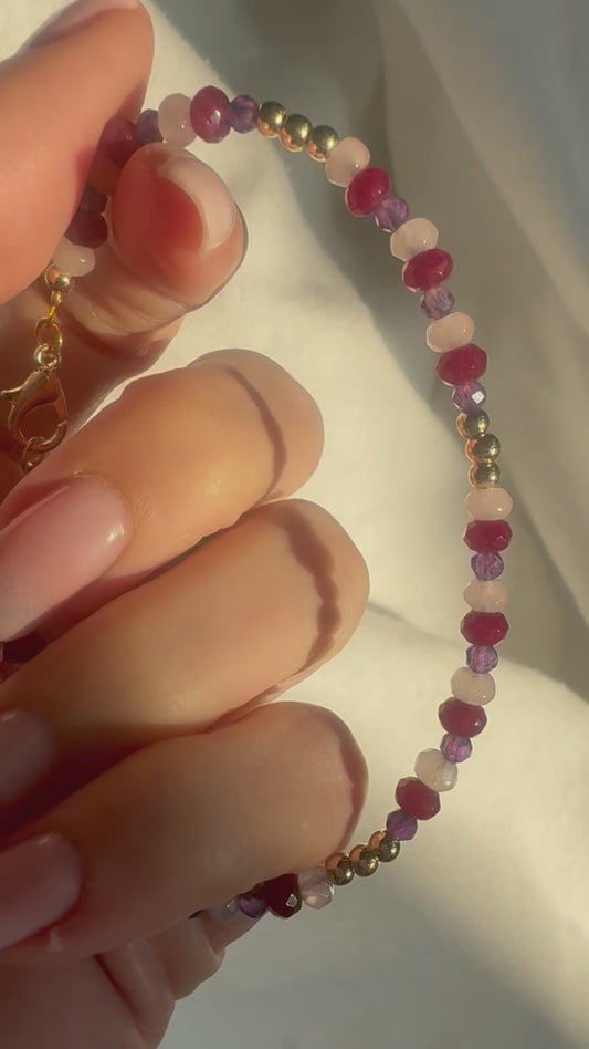 Wunderschönes Edelstein-Armband – Rubine, Amethyst & Rosenquarz 💕