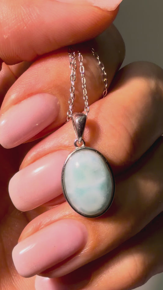 Larimar Kette mit karibisch blauem Naturstein und 925 Silber