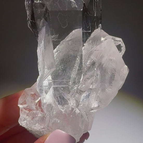 Himalaya-Kristall mit Chlorit – naturbelassene Quarzspitzen in Museumsqualität, 114 g