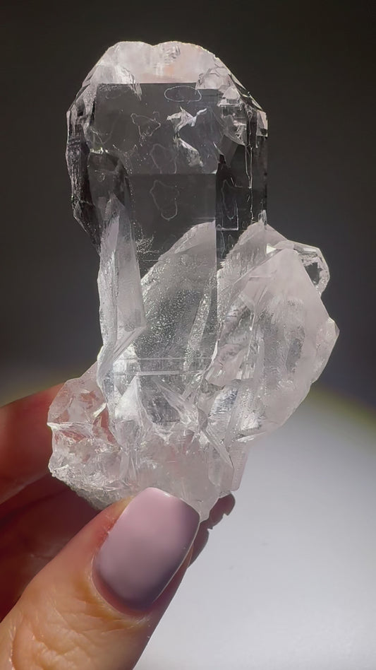 Himalaya-Kristall mit Chlorit – naturbelassene Quarzspitzen in Museumsqualität, 114 g