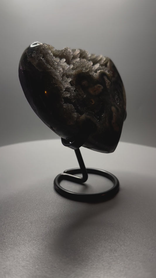 Schönes grosses Amethyst Herz mit Stalaktiten - 10cm, 532g