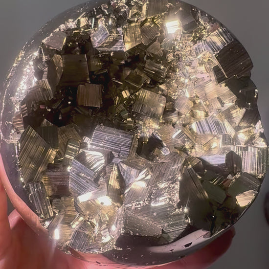 Goldener Pyrit Edelstein Heilstein Kugel XXL 10 cm 1,86 kg