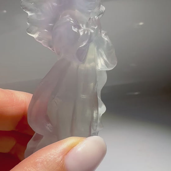 Fluorit Engel 8 cm kaufen – Handmade Unikat | UNIQUE CRYSTALS Schweiz