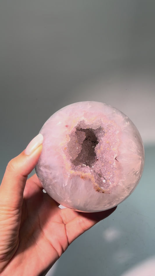 Pink Sugar Kristallkugel 9.5 cm – 1.22 kg Doppelkristallisation Uruguay Unikat