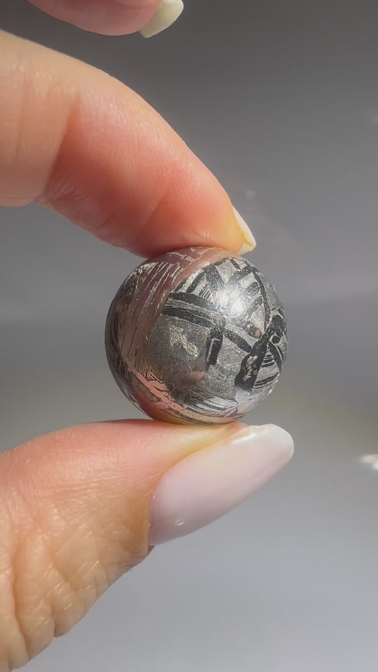 Meteoritenkugel Altai – echte Sternschnuppe aus dem All