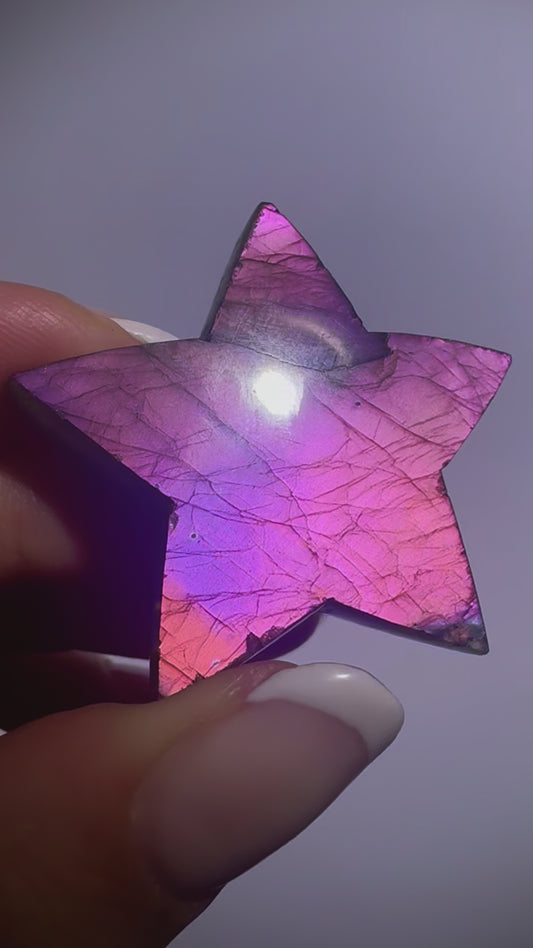 Étoile de labradorite rose/violette – 4 cm – pierre précieuse unique avec éclat changeant de couleur
