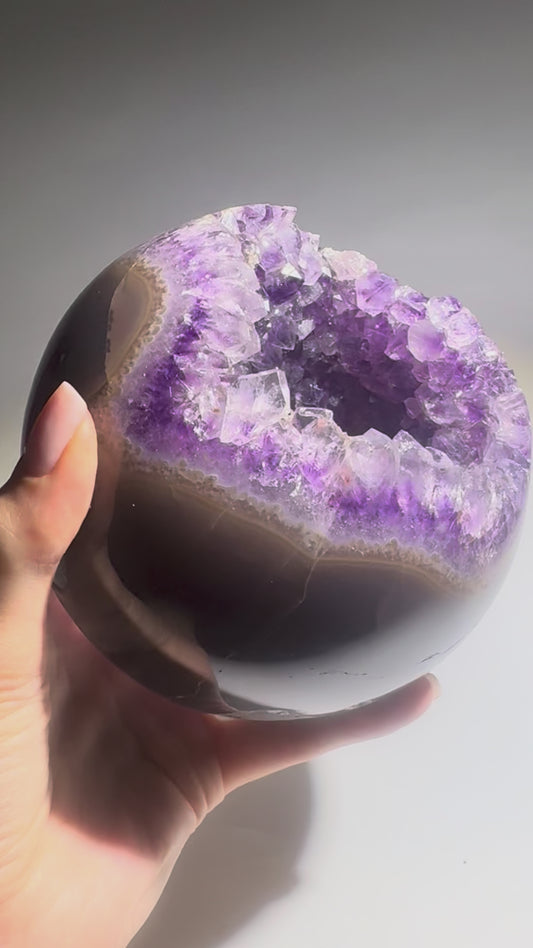 Amethyst Kugel Brasilien 12 cm – 1.81 kg | Doppelseitige Kristallöffnung 💜✨