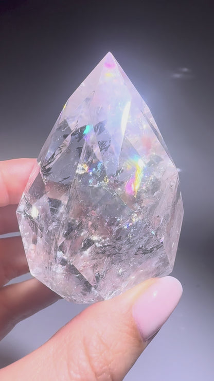 Facettiertes Lemurian Bergkristall-Ornament – Premium Qualität