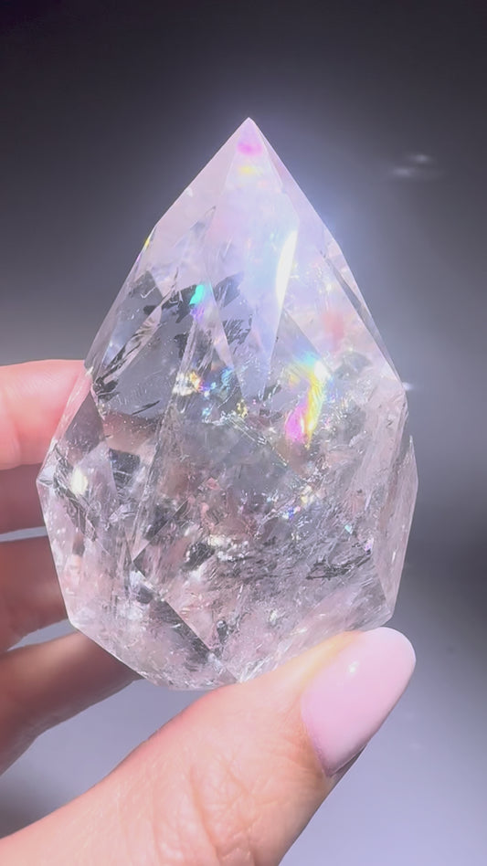 Facettiertes Lemurian Bergkristall-Ornament – Premium Qualität