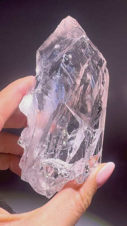 Himalaya Quarzspitze 10.6 cm , 263g – Kristallklarer Edelstein